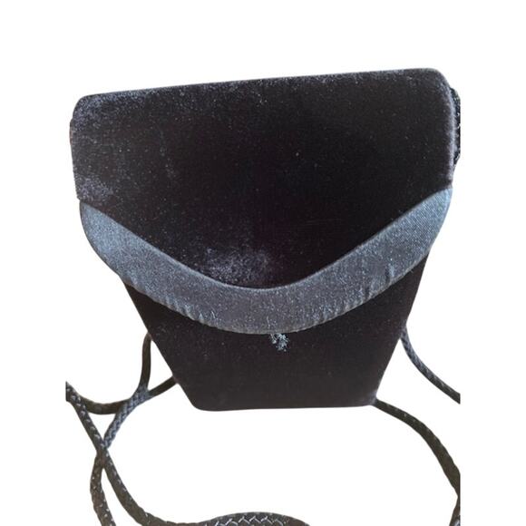 Valerie Stevens Vintage Black Velvet Evening Bag with Cord Strap - Picture 4 of 8